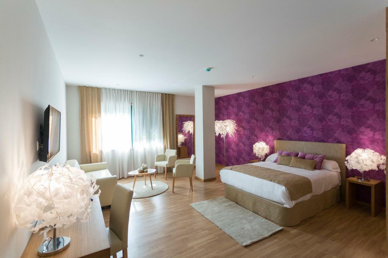 Hotel A Roldana Narón Εξωτερικό φωτογραφία